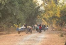 ၵူၼ်းမိူင်းဝဵင်းသီႇသႅင်ႇ ပၢႆႈၽေးသိုၵ်း