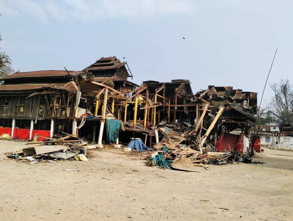 ဝတ်ႉမုၼ်ၸဝ်ႈ ဢၼ်ၺႃးၸၢၵ်ႇ ၼႂ်းပၢင်တိုၵ်း 1027