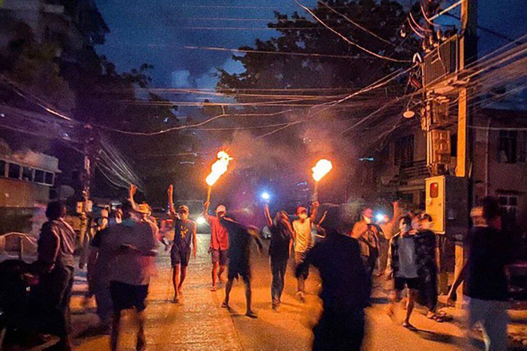 ၵူၼ်းၼုမ်ႇၼႄၵၢင်ၸႂ်