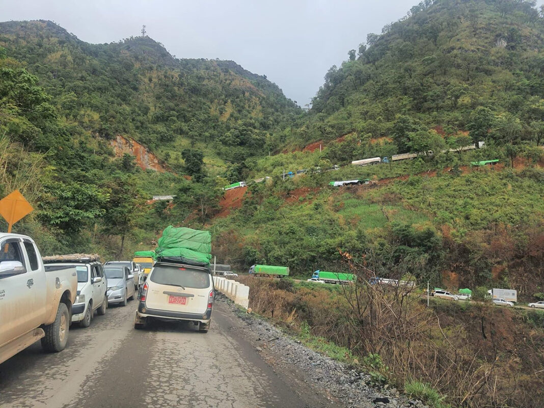 ရူတ်ႉၵႃး တိတ်းၶမ် ၸွမ်းသဵၼ်ႈတၢင်း ပွတ်းႁွင်ႇ