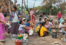 ၵူၼ်းပၢႆႈၽေးသိုၵ်း