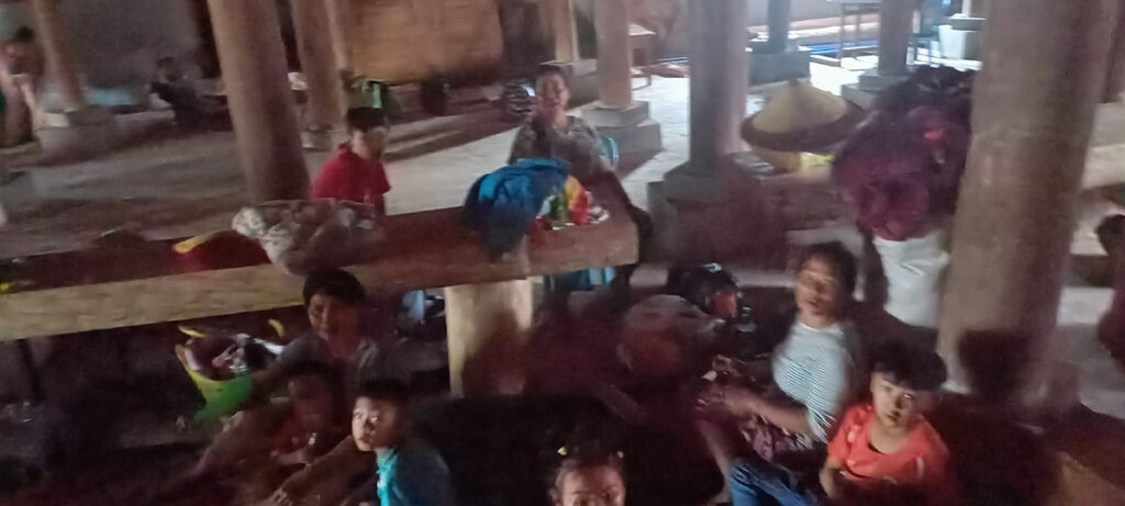 ၵူၼ်းပၢႆႈၽေးသိုၵ်း 