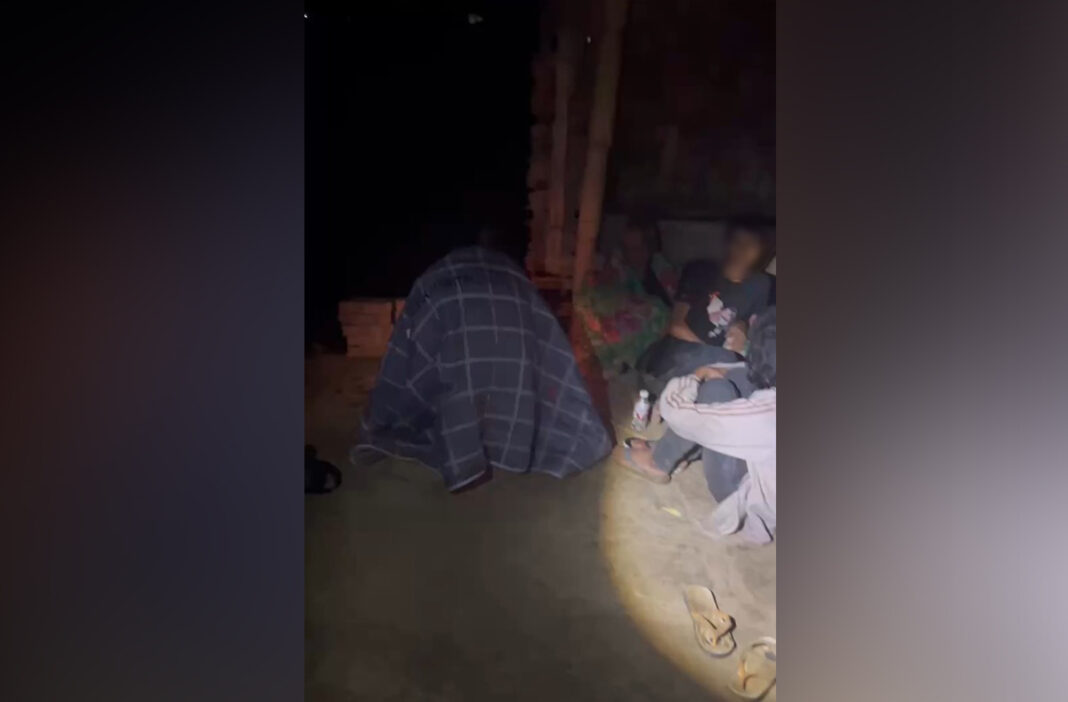 ၵူၼ်းသူႇသမ်းယႃႈမဝ်းၵမ် ၵူၼ်းသူႇသမ်းယႃႈမဝ်းၵမ်