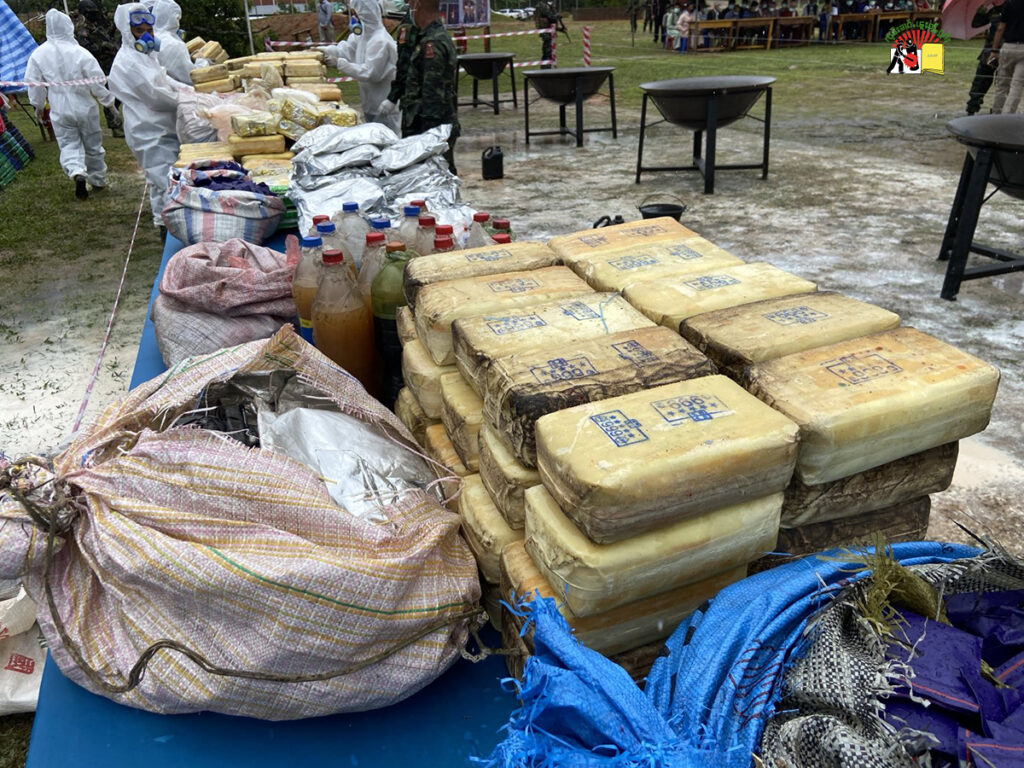 ပၢင်ၽဝ်ယႃႈမဝ်းၵမ် တီႈလွႆၵေႃႇဝၼ်း