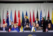 ပၢင်ၵုမ်ၽူႈၼမ်းလၢႆၸိုင်ႈမိူင်း