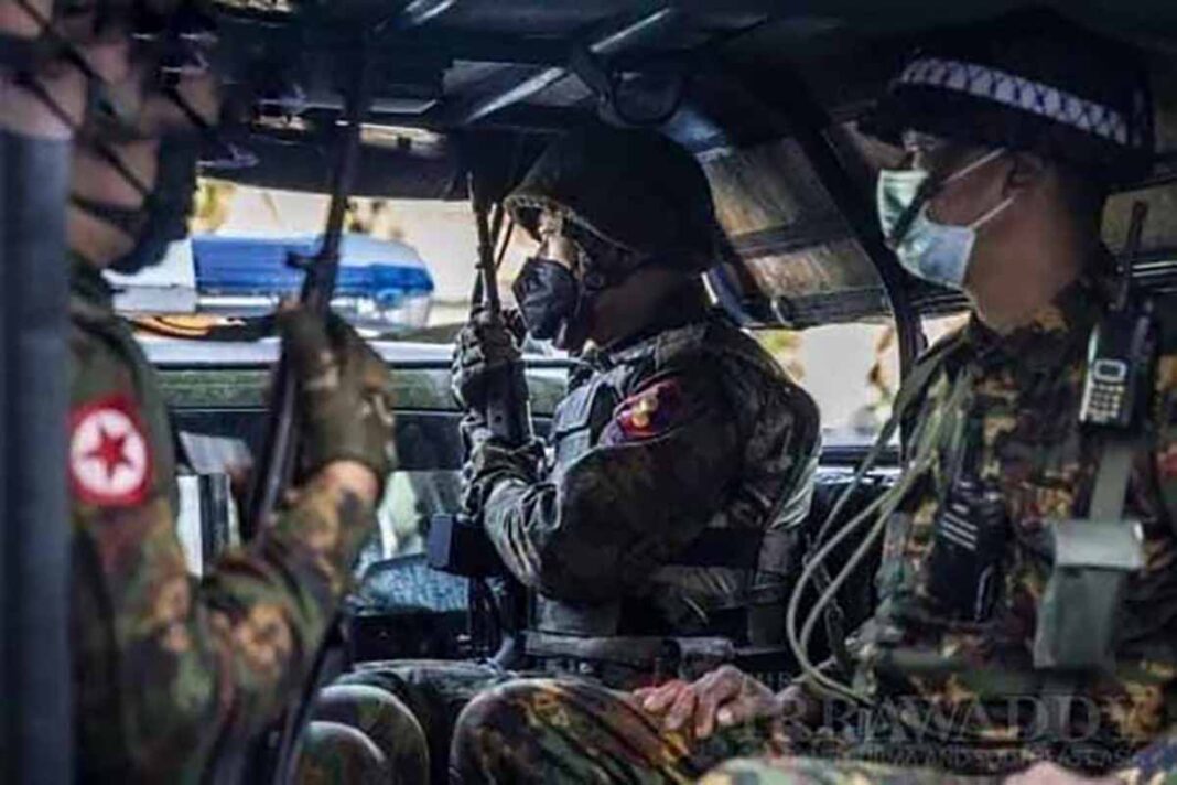 ပလိၵ်ႈမၢၼ်ႈ ပလိၵ်ႈမၢၼ်ႈ