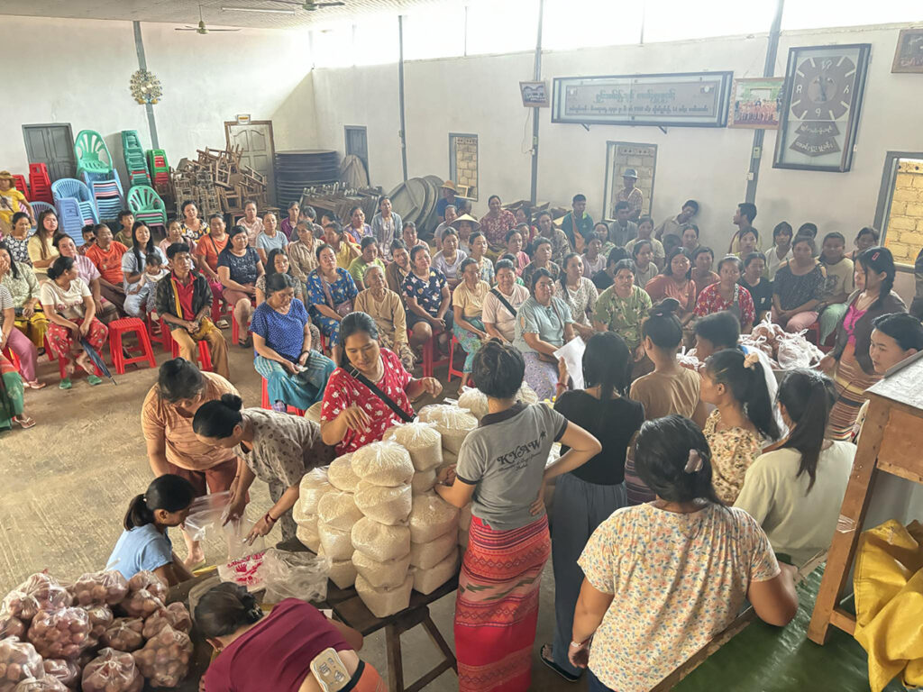 ႁၢၼ်ႉၶၢႆ ၶဝ်ႈသၢၼ်ထုၵ်ႇ