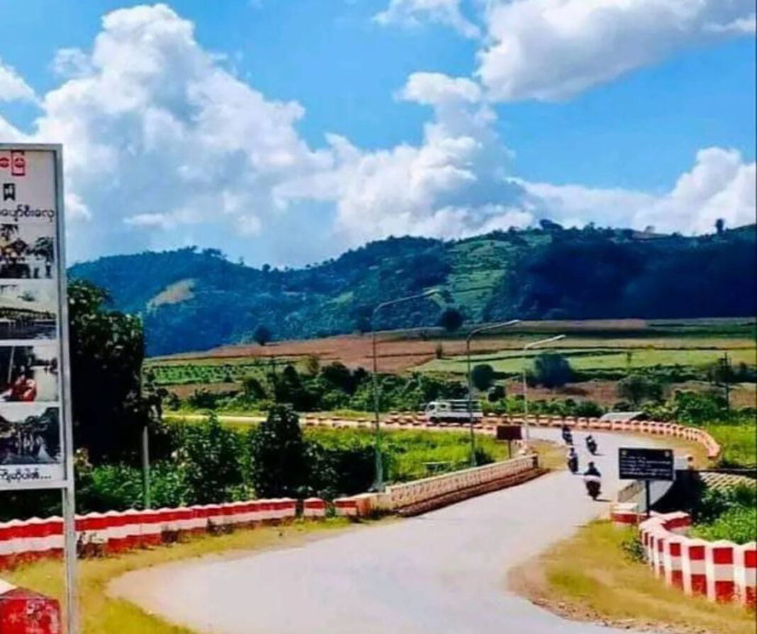 သဵၼ်ႈတၢင်းသီႇၵိဝ်ႇ - ဢွင်ႇပၢၼ်း