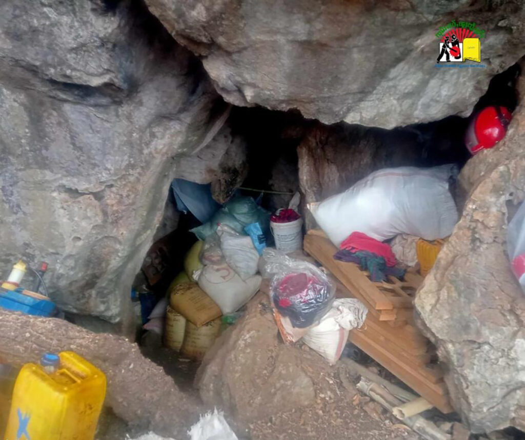 ဢွင်ႈတီႈ ၵူၼ်းပၢႆႈၽေးသိုၵ်း