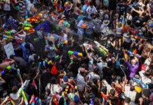 ပွႆးသွၼ်းၼမ်ႉ မိူင်းထႆး ပီၼႆႉ မီးၵူၼ်းလူႉတၢႆမွၵ်ႈ 200 ၵေႃႉ Thai