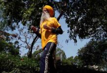 ထဝ်ႈၸၢႆး ဢႃယု 114 ပီ ၽူႈလဵၼ်ႈႁႅင်း Marathon ၵေႃႉဢႃယုယႂ်ႇသုတ်းၼႂ်းလုမ်ႈၾႃႉ ၺႃးၵႃးၽႃႇလူႉတၢႆ india